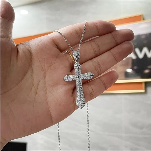 New Luxury Cross 925 Silver Diamond Necklace - Picture 4 of 14